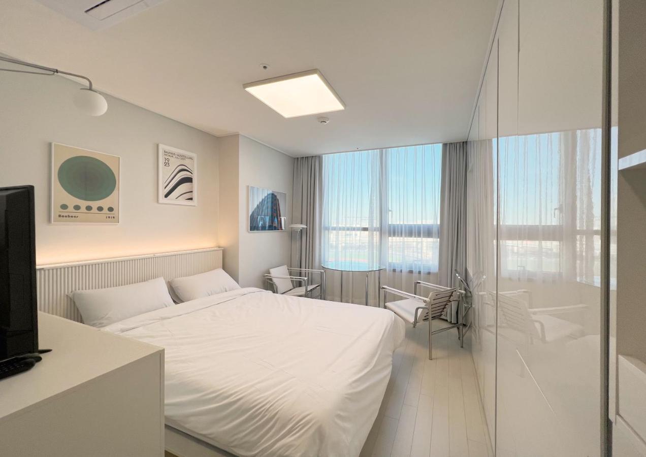 Апартаменты Uh Flat The Songdo Инчон Экстерьер фото