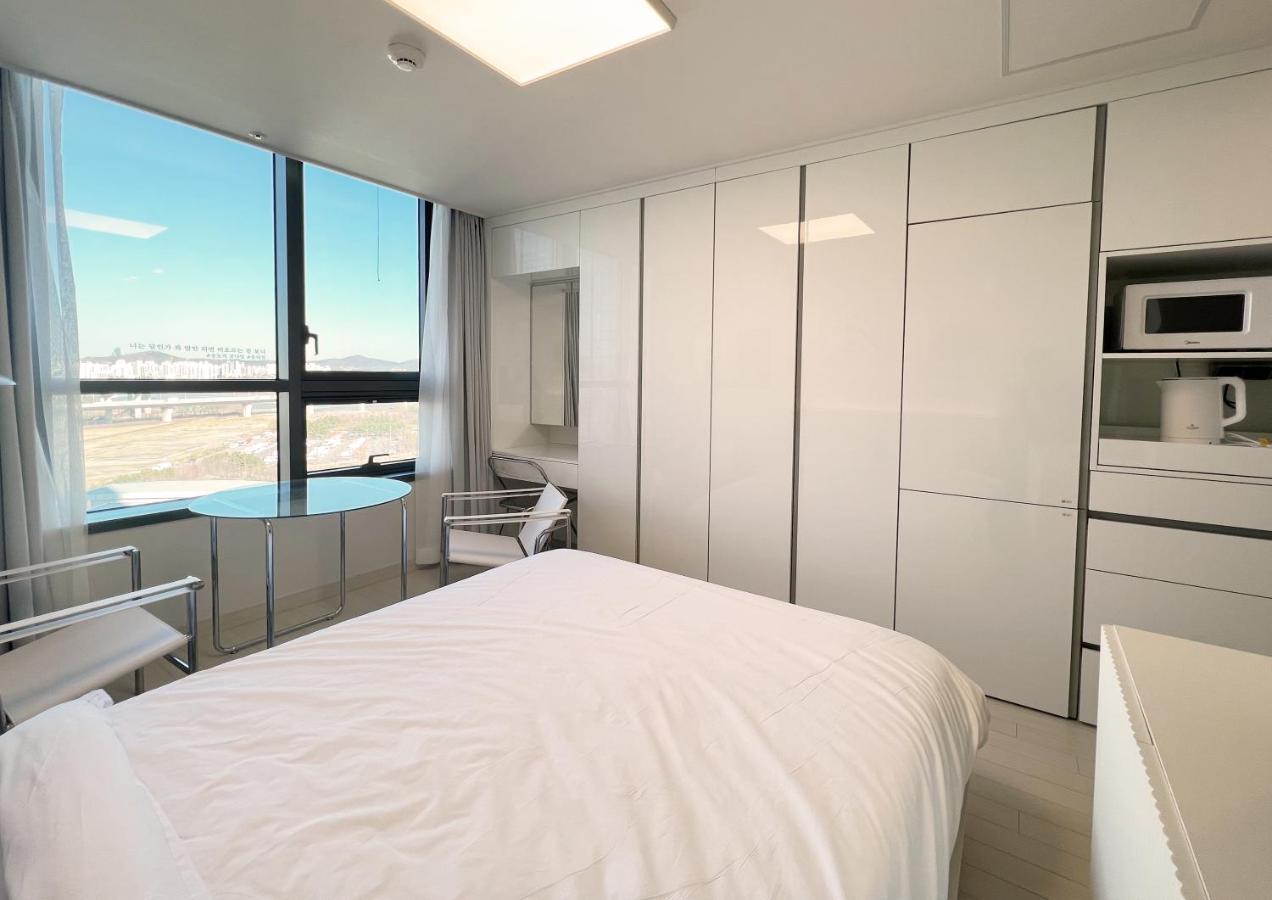 Апартаменты Uh Flat The Songdo Инчон Экстерьер фото
